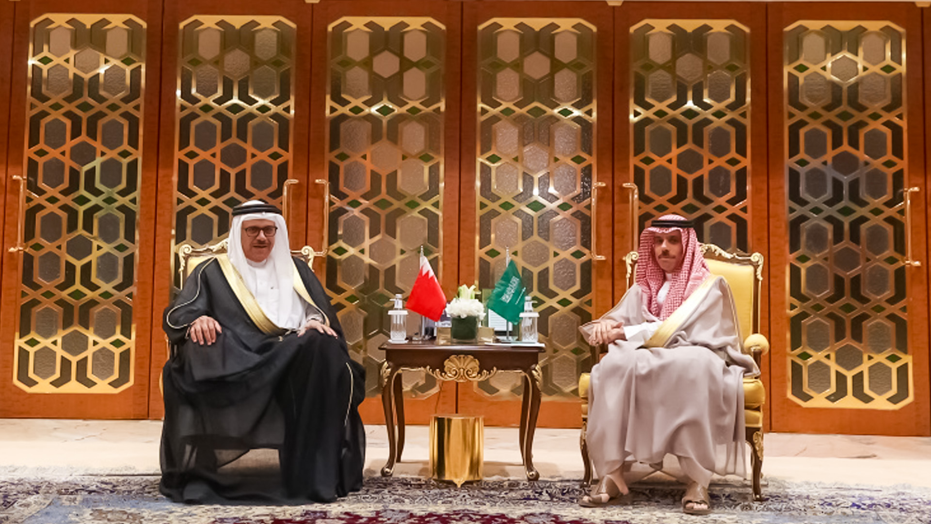 Bahrain Foreign Minister meets Saudi counterpart